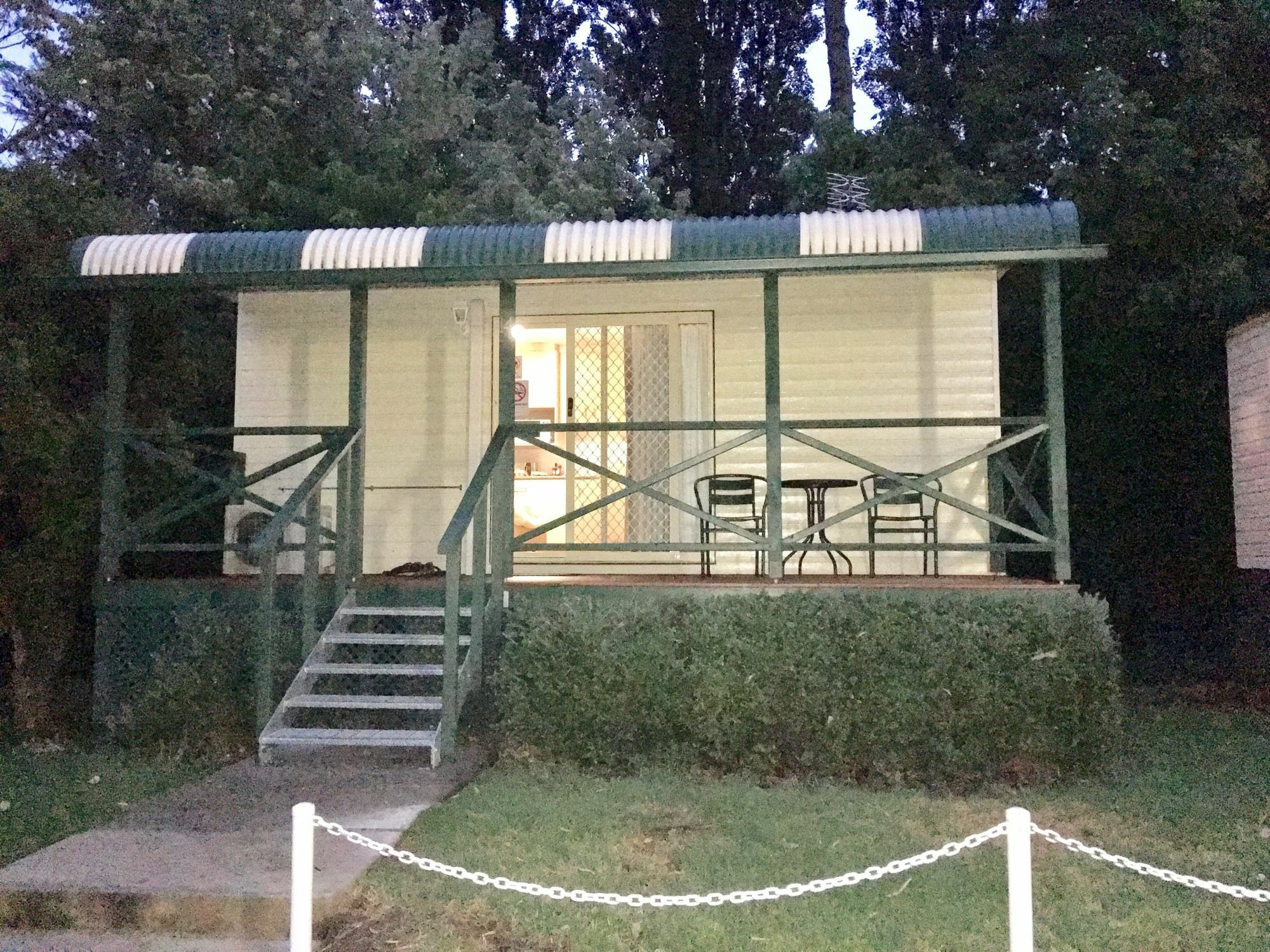 Gundagai Cabins & Tourist Park Zewnętrze zdjęcie